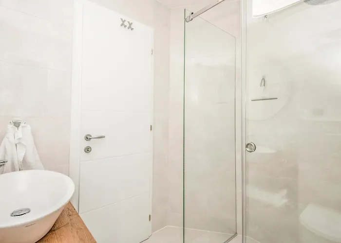 Gorgeous In * Makarska