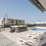 Gorgeous In Prázdninový dům *