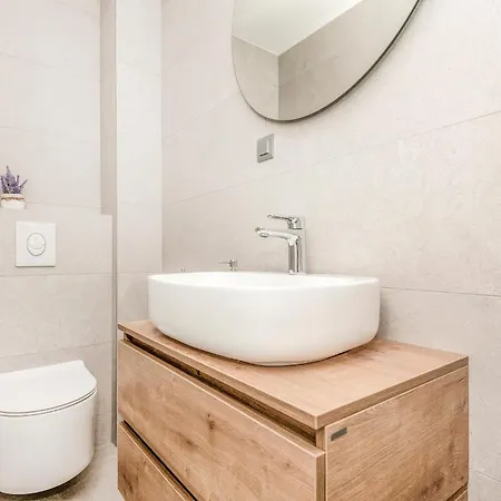 Gorgeous In Vikendica *